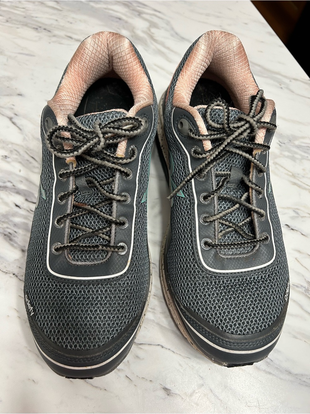 Gravity Defyer G-Defy Ion walking shoes in a grey and coral colorway with teal